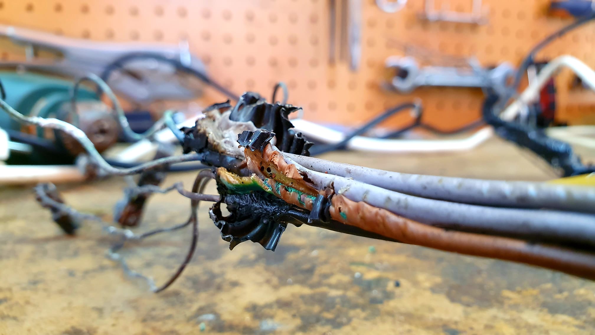 cable quemado